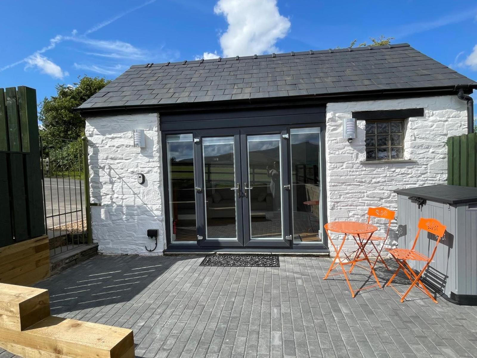 Little Cottage Of The Beacons Brecon Exterior photo